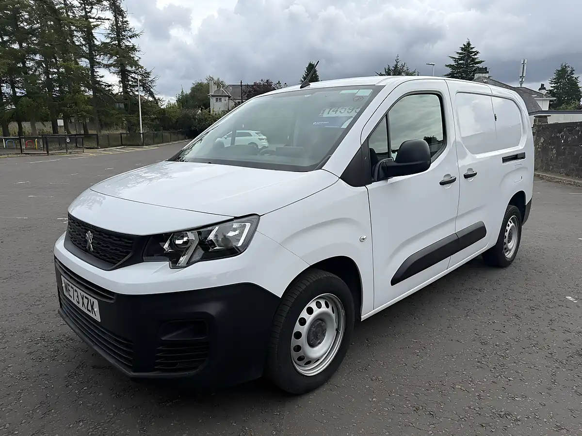 Used 2024 Peugeot Partner Pro-Premium+ Long White - Interior and Exterior details 2