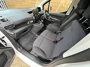Used 2024 Peugeot Partner Professional L1 Ice White - Interior and Exterior details 17