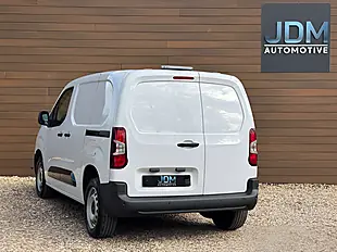 Used 2024 Peugeot Partner Professional L1 Ice White - Interior and Exterior details 6