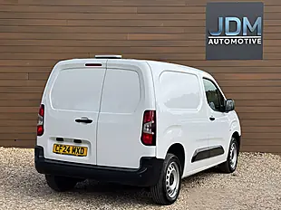Used 2024 Peugeot Partner Professional L1 Ice White - Interior and Exterior details 3