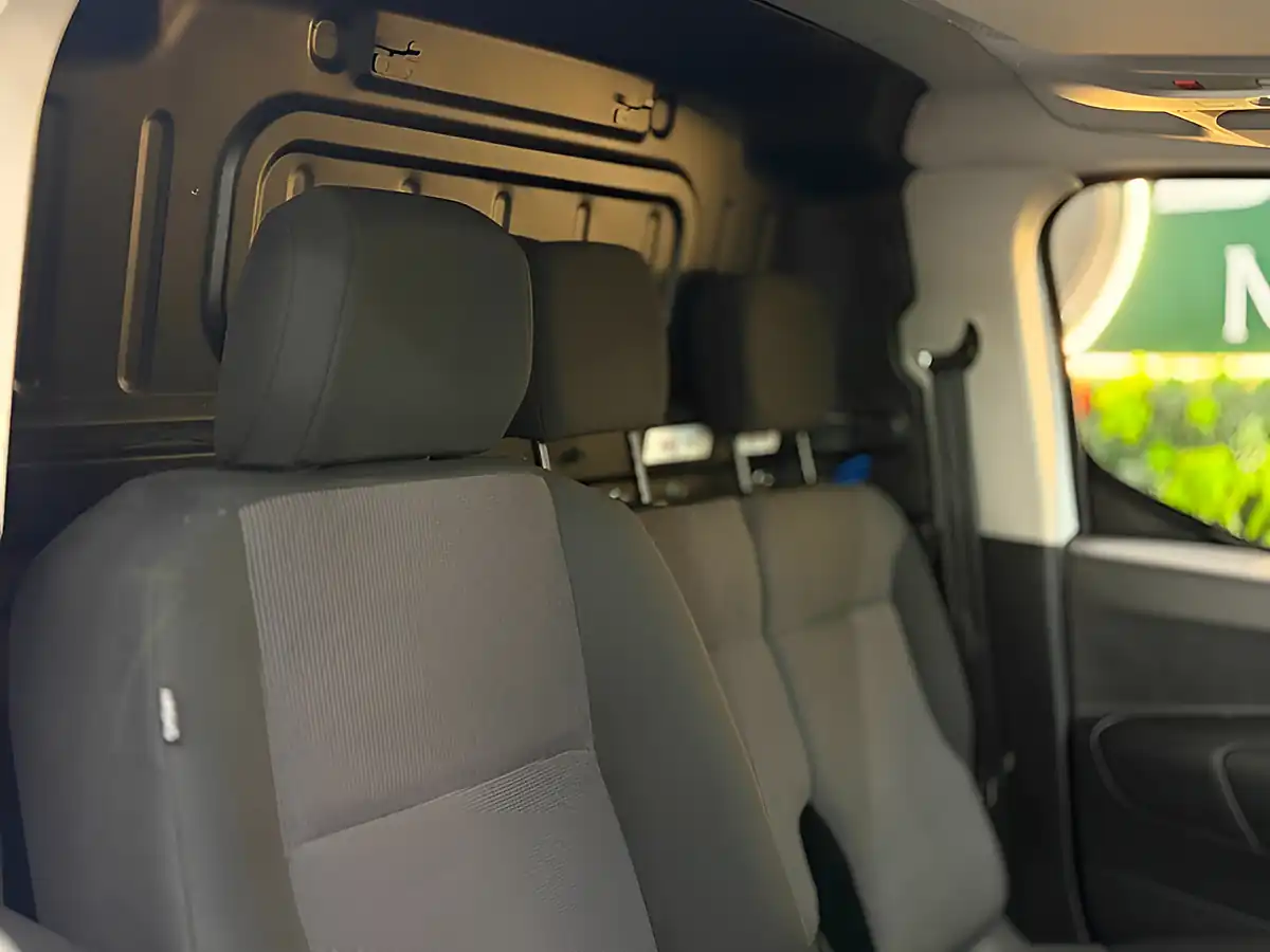 Used 2024 Peugeot Partner Professional L1 White - Interior and Exterior details 9