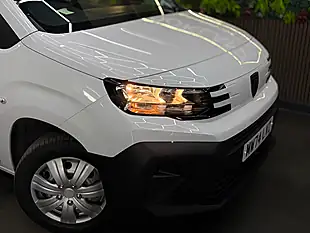Used 2024 Peugeot Partner Professional L1 White - Interior and Exterior details 16