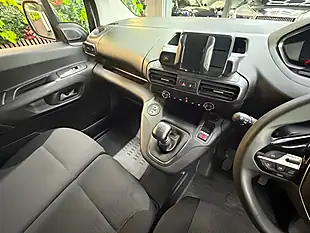 Used 2024 Peugeot Partner Professional L1 White - Interior and Exterior details 5