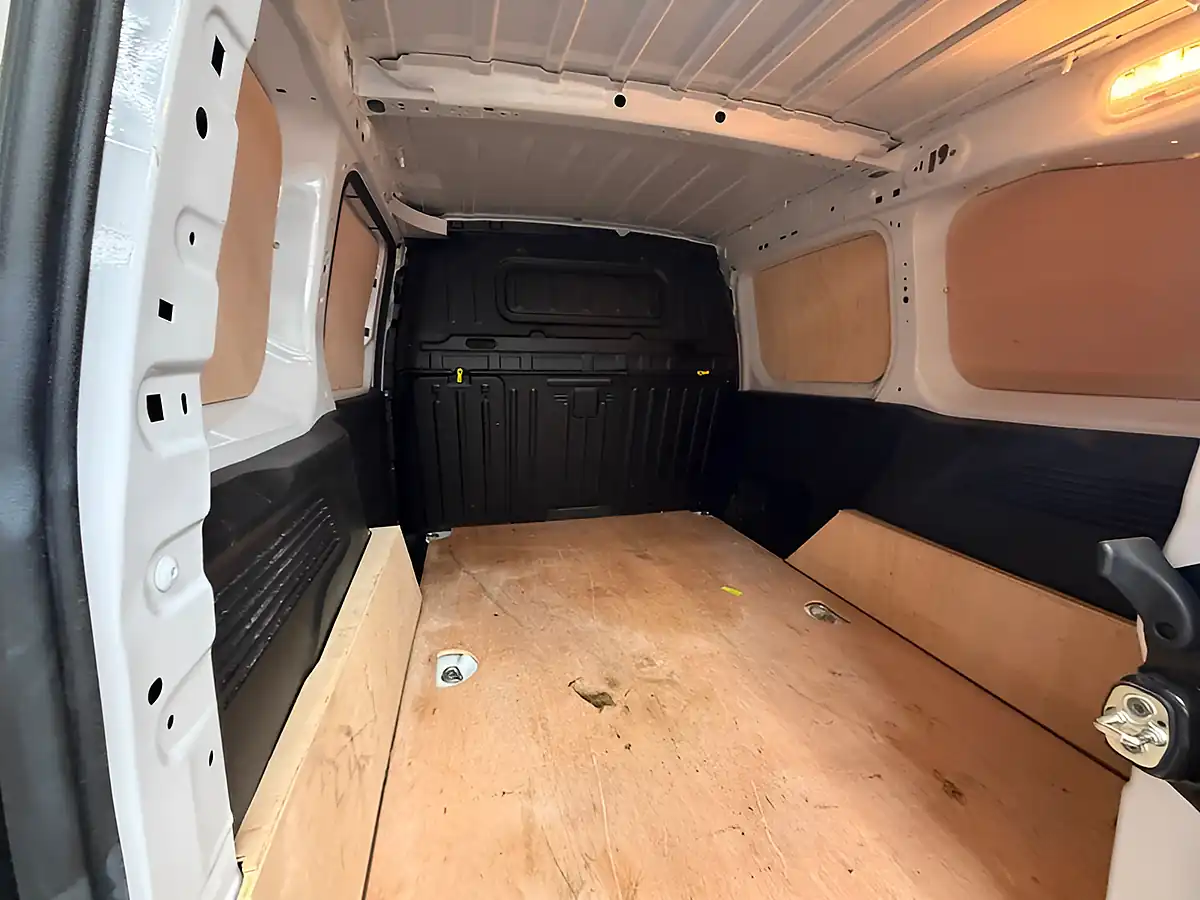 Used 2024 Peugeot Partner Professional L1 White - Interior and Exterior details 7