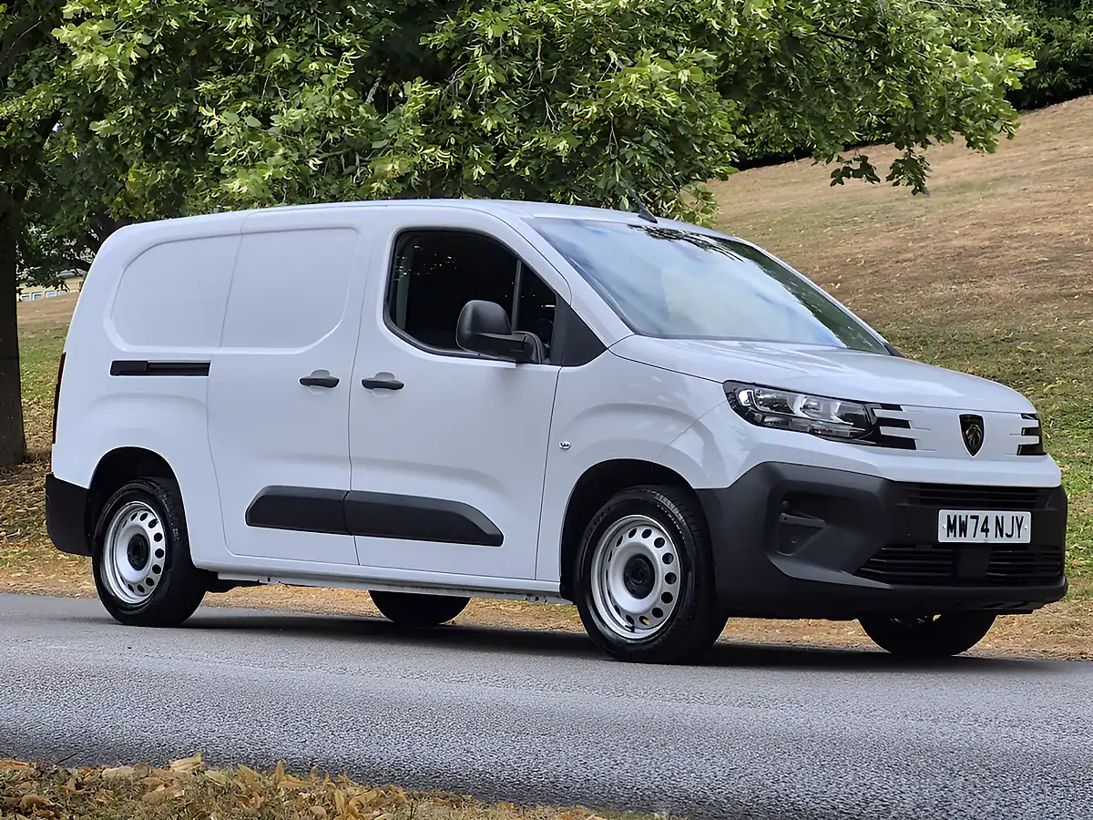 Used 2024 Peugeot Partner Professional Long Panel Van Ice White - Front View
