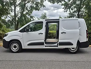 Used 2024 Peugeot Partner Professional Long Panel Van Ice White - Interior and Exterior details 11