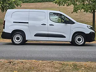 Used 2024 Peugeot Partner Professional Long Panel Van Ice White - Interior and Exterior details 6
