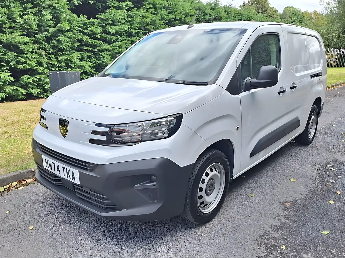Used 2024 Peugeot Partner Professional Long White - Interior and Exterior details 2