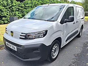 Used 2024 Peugeot Partner Professional Long White - Interior and Exterior details 3