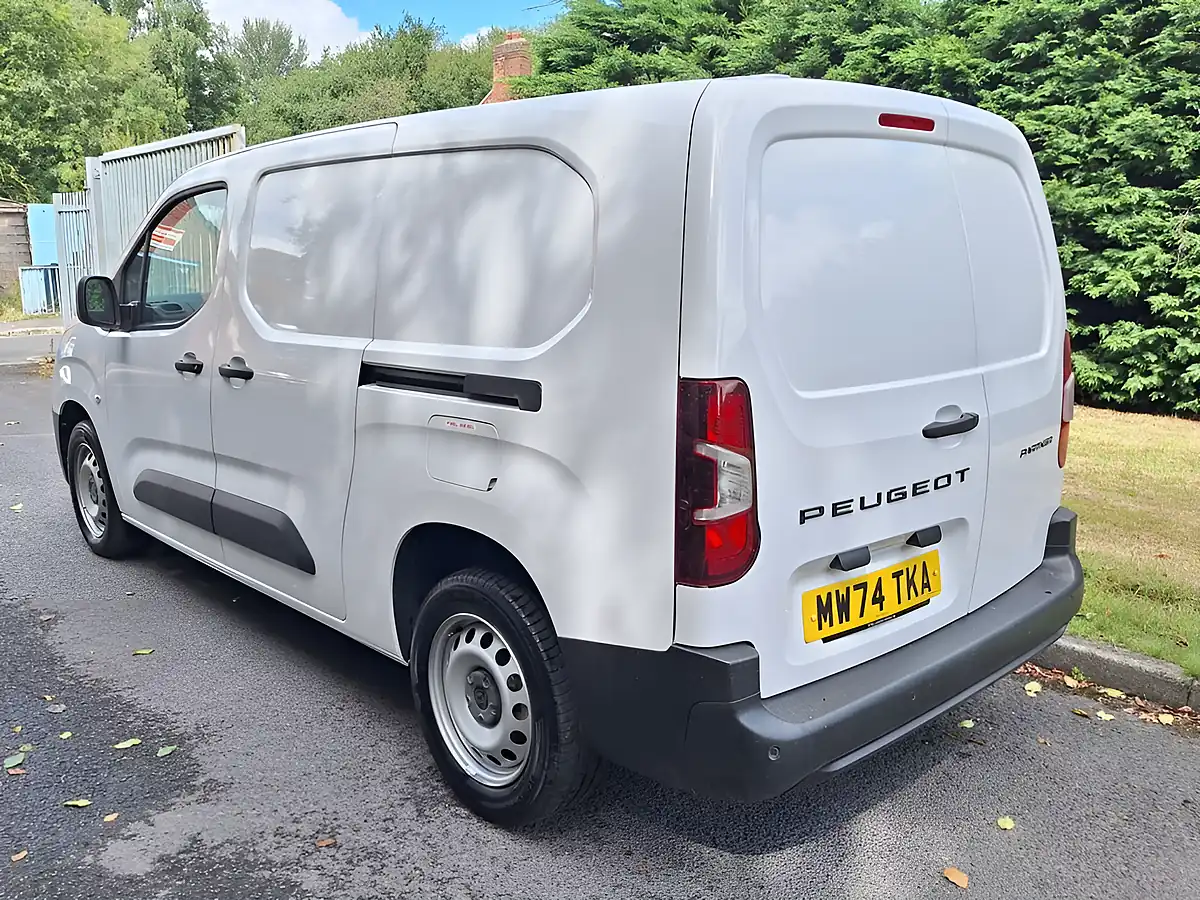 Used 2024 Peugeot Partner Professional Long White - Interior and Exterior details 4