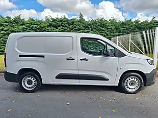 Used 2024 Peugeot Partner Professional Long White - Interior and Exterior details 6