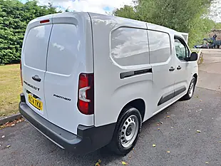 Used 2024 Peugeot Partner Professional Long White - Interior and Exterior details 7