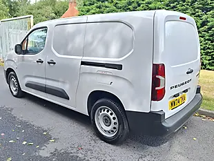 Used 2024 Peugeot Partner Professional Long White - Interior and Exterior details 9
