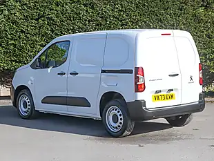 Used 2024 Peugeot Partner Professional Prem+ White - Interior and Exterior details 11