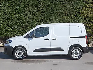 Used 2024 Peugeot Partner Professional Prem+ White - Interior and Exterior details 12