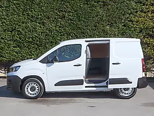 Used 2024 Peugeot Partner Professional Prem+ White - Interior and Exterior details 13