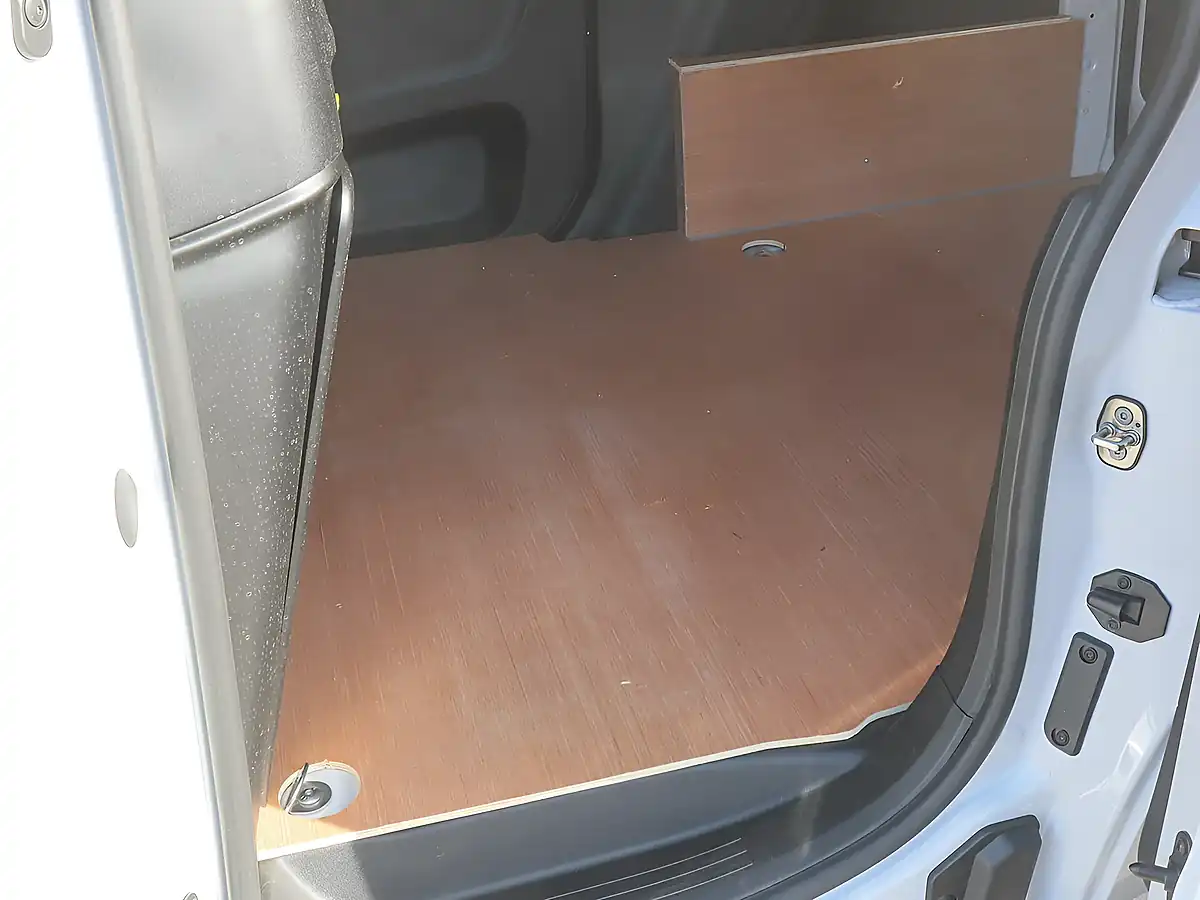 Used 2024 Peugeot Partner Professional Prem+ White - Interior and Exterior details 14