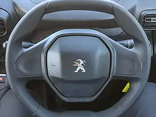 Used 2024 Peugeot Partner Professional Prem+ White - Interior and Exterior details 17