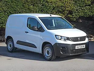 Used 2024 Peugeot Partner Professional Prem+ White - Interior and Exterior details 4
