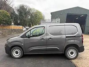 Used 2024 Peugeot Partner Professional Premium Grey - Interior and Exterior details 13