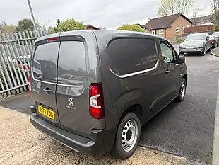 Used 2024 Peugeot Partner Professional Premium Grey - Interior and Exterior details 18