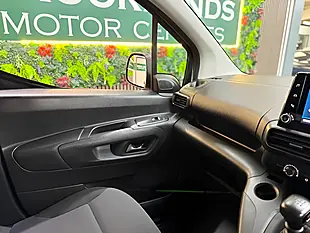 Used 2024 Peugeot Partner Professional Premium Plus L1 White - Interior and Exterior details 13