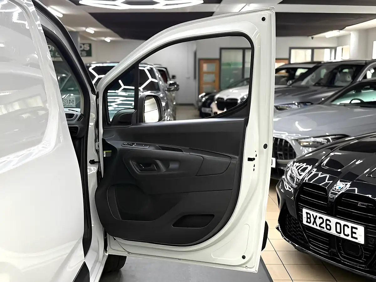Used 2024 Peugeot Partner Professional Premium Plus L1 White - Interior and Exterior details 17