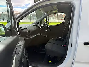 Used 2024 Peugeot Partner Professional Premium White - Interior and Exterior details 15