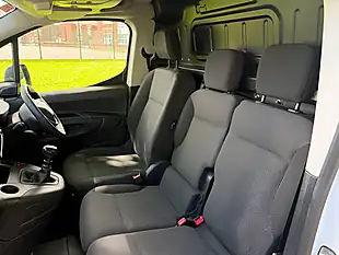 Used 2024 Peugeot Partner Professional Premium White - Interior and Exterior details 16