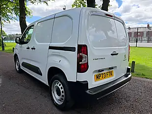 Used 2024 Peugeot Partner Professional Premium White - Interior and Exterior details 5