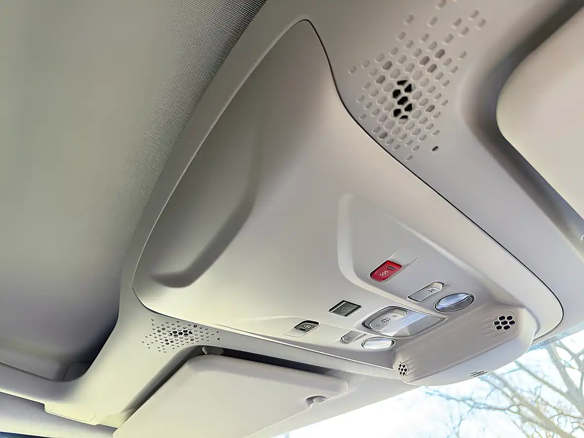 Used 2024 Peugeot Partner Professional Premium White - Interior and Exterior details 19