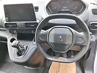Used 2024 Peugeot Partner Professional Premium White - Interior and Exterior details 12