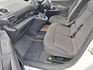 Used 2024 Peugeot Partner Professional Premium White - Interior and Exterior details 13