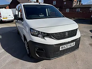 Used 2024 Peugeot Partner Professional Premium White - Interior and Exterior details 2