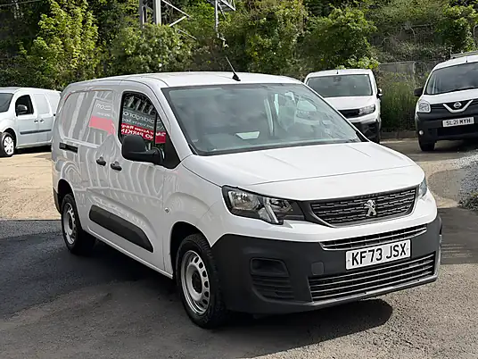 2024 Peugeot Partner Professional Premium 1.5 BlueHDi