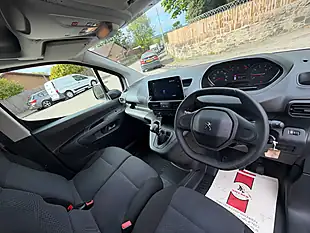 Used 2024 Peugeot Partner Professional Premium White - Interior and Exterior details 16