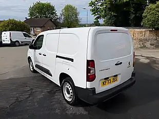 Used 2024 Peugeot Partner Professional Premium White - Interior and Exterior details 2