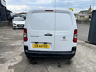 Used 2024 Peugeot Partner Professional Premium White - Interior and Exterior details 5