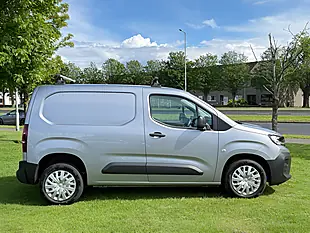 Used 2024 Peugeot Partner Professional Standard Grey - Interior and Exterior details 6