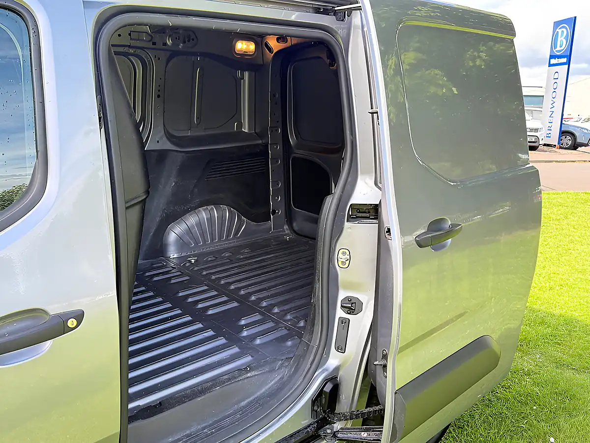 Used 2024 Peugeot Partner Professional Standard Grey - Interior and Exterior details 8