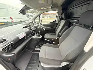 Used 2024 Peugeot Partner Professional Standard White - Interior and Exterior details 11