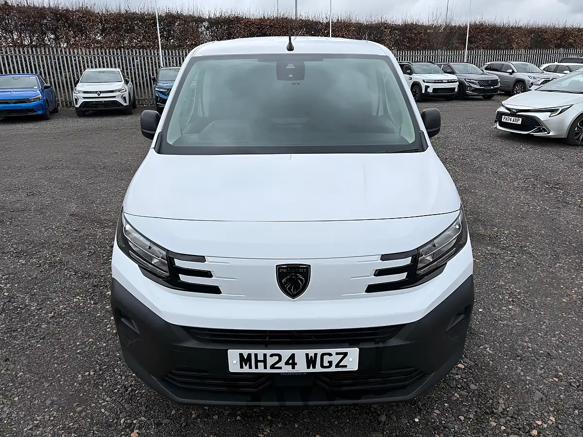 Used 2024 Peugeot Partner Professional Standard White - Interior and Exterior details 2