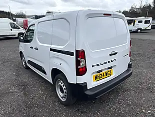 Used 2024 Peugeot Partner Professional Standard White - Interior and Exterior details 5