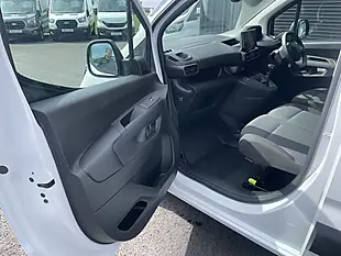 Used 2024 Peugeot Partner Professional Swb White - Interior and Exterior details 12
