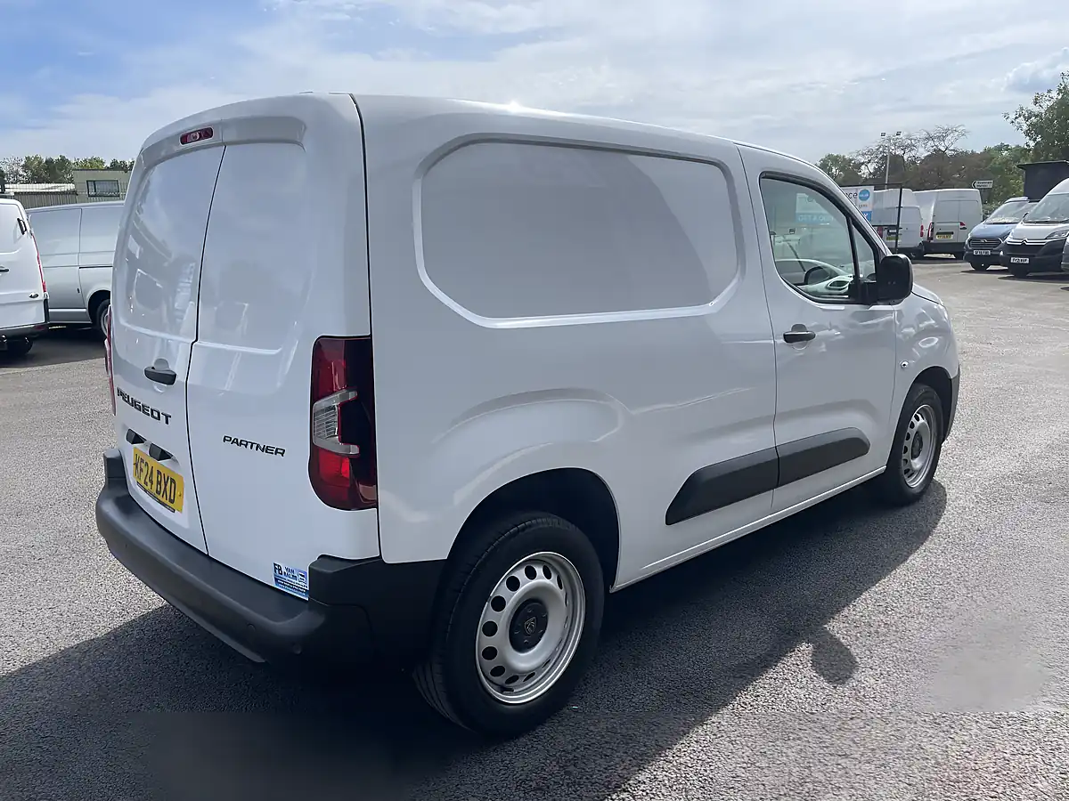 Used 2024 Peugeot Partner Professional Swb White - Interior and Exterior details 7