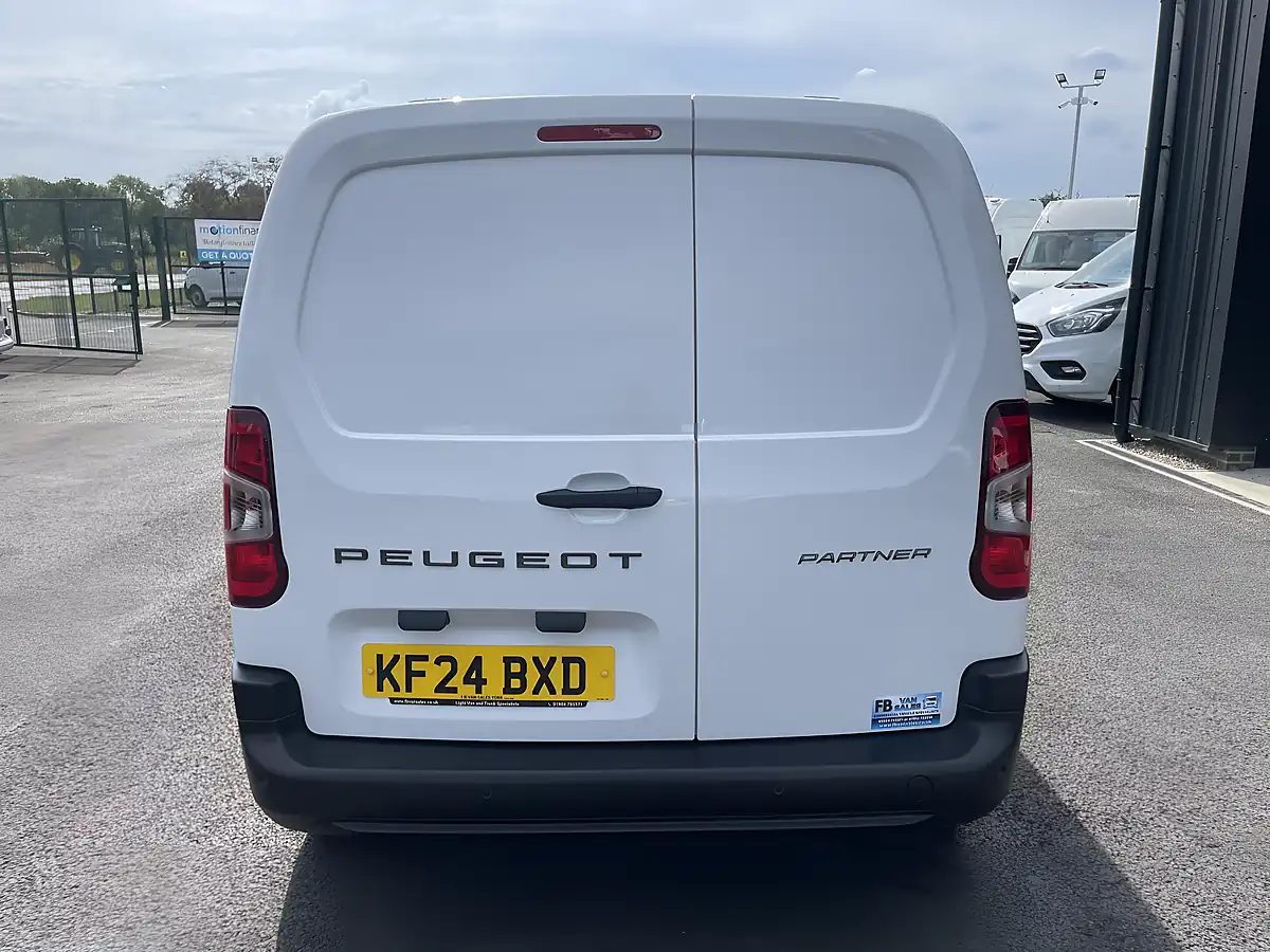 Used 2024 Peugeot Partner Professional Swb White - Interior and Exterior details 8