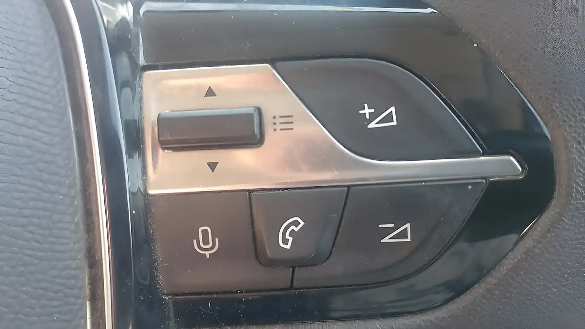 Used 2024 Peugeot Partner Professional White - Interior and Exterior details 12