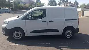 Used 2024 Peugeot Partner Professional White - Interior and Exterior details 4