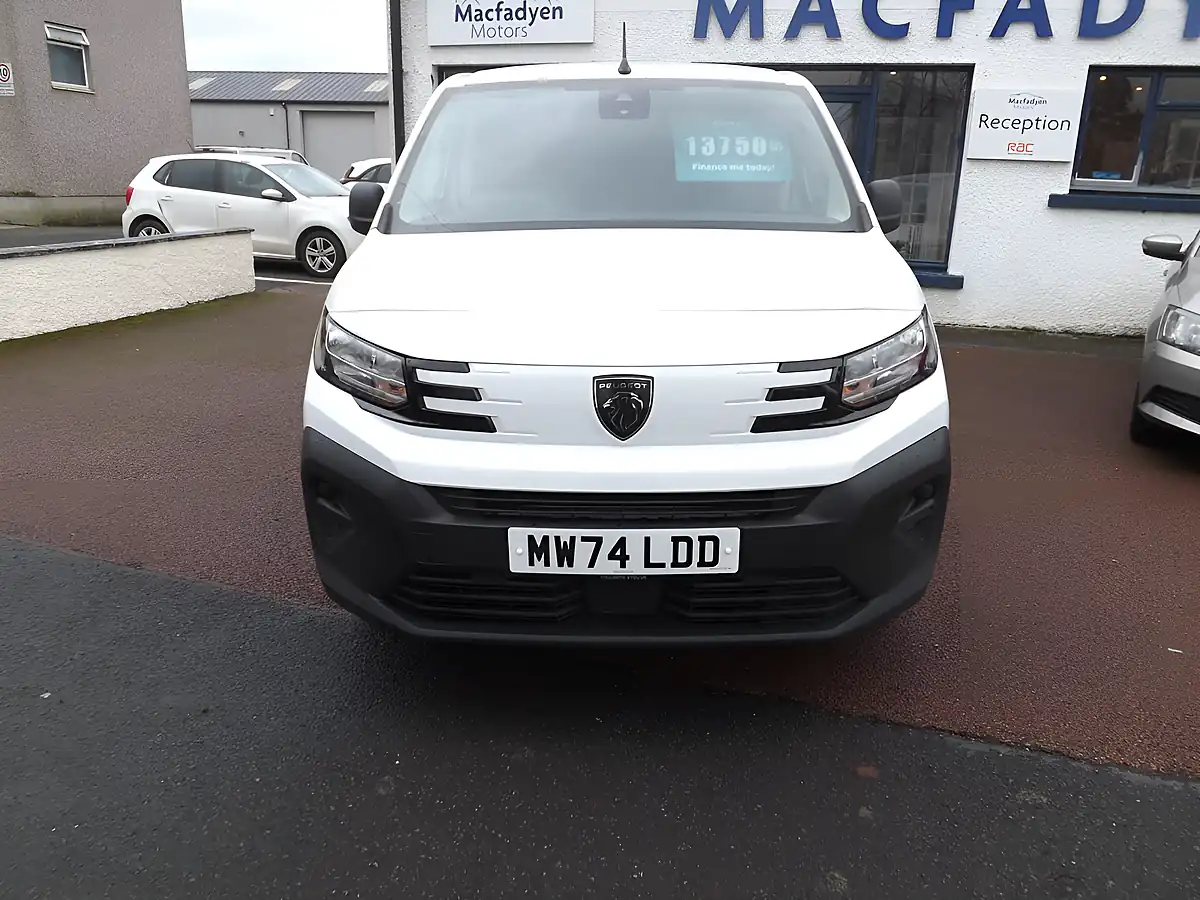 Used 2024 Peugeot Partner Professional White - Interior and Exterior details 2