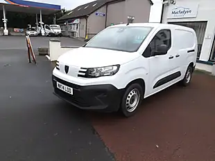 Used 2024 Peugeot Partner Professional White - Interior and Exterior details 3